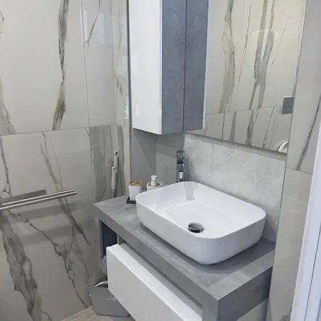 Daire South Blue Trani